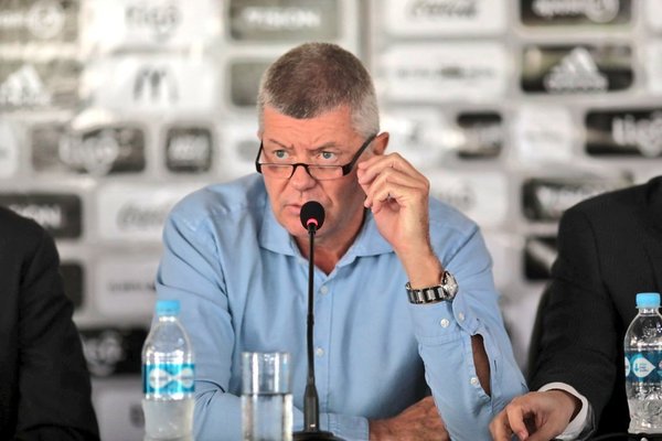 Miguel Brunotte brindó su primera conferencia de prensa como nuevo presidente de Olimpia