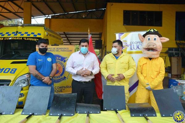 Cooperativa Luque dona equipos a los "Héroes Nacionales" •