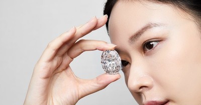 La Nación / Pagan US$ 15 millones por diamante blanco