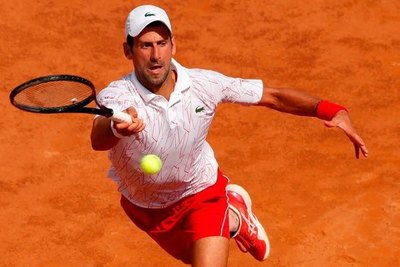 Djokovic supera a Kachanov y se mete en cuartos