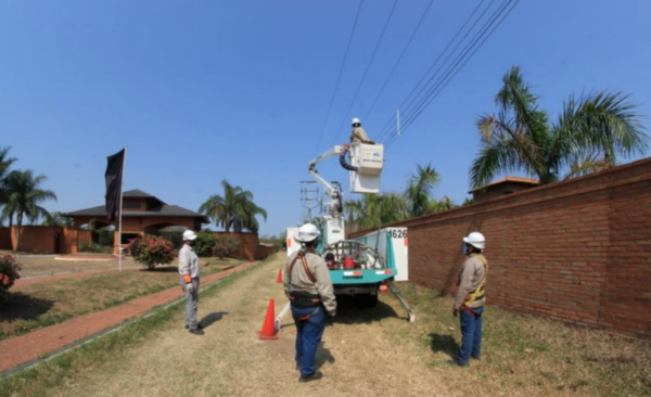 HOY / ANDE programa nuevos cortes para mantenimiento de redes