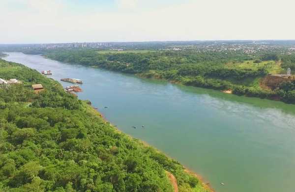 EJECUTAN un hombre y lo TIRAN al río Paraná