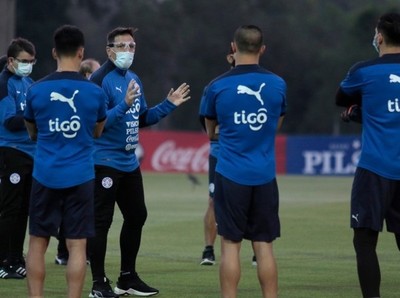 Ensayos tácticos con la mente puesta en Perú - APF