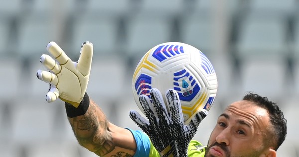 La Nación / Colombia pierde al portero Ospina
