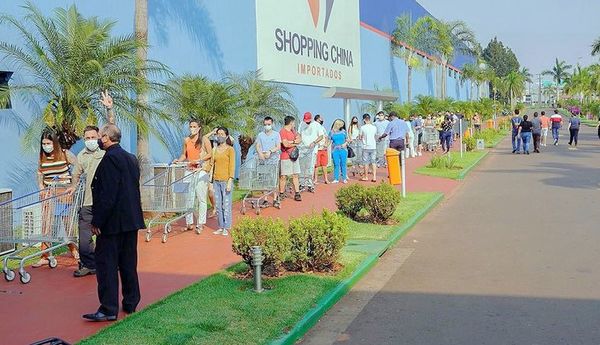 Compradores brasileños coparon los centros comerciales en Pedro Juan - Nacionales - ABC Color
