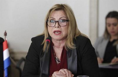 Ministra de la Mujer se pronuncia contra violencia mediática hacia la mujer