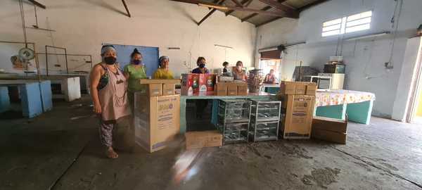 Destacan donación de Quiñónez a trabajadoras del Mercado N° 9: "Repusieron todo de nuevo y más de la cuenta" » Ñanduti