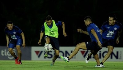 Paraguay se potencia con la llegada de sus albirrojos