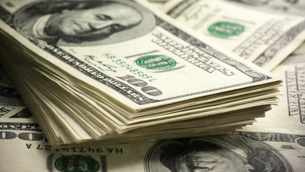 Créditos en dólares pierden preferencia en el sistema financiero paraguayo