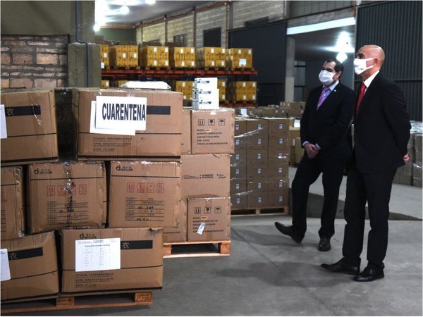 Diputadas repudian las tibias sanciones por compra fallida de insumos chinos