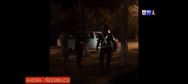 Graban supuesta agresión a un policía en control callejero | Noticias Paraguay