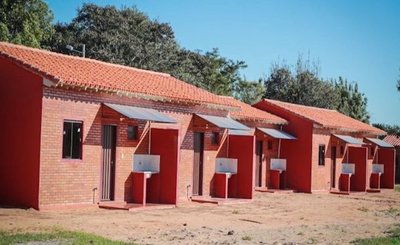 Viviendas de MUVH: Aplazadas por Contraloría y sospechosas "inconsistencias" - ADN Paraguayo