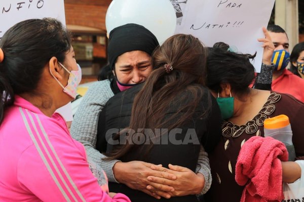 Crónica / Caso accidente fatal: Familiares y vecinos exigen justicia para Natalia