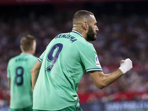 Benzema: "El delantero tiene que saber hacer muchas cosas, no solo goles"