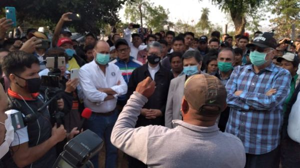 Ministro del Interior repudia reglamento policial que rechaza a postulantes petisos - Nacionales - ABC Color