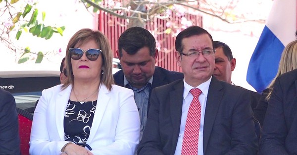 La Nación / Fiscala pide juicio oral para esposa de Miguel Cuevas