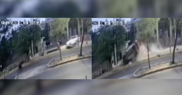 Circuito cerrado revela momento en que conductora atropella a joven madre