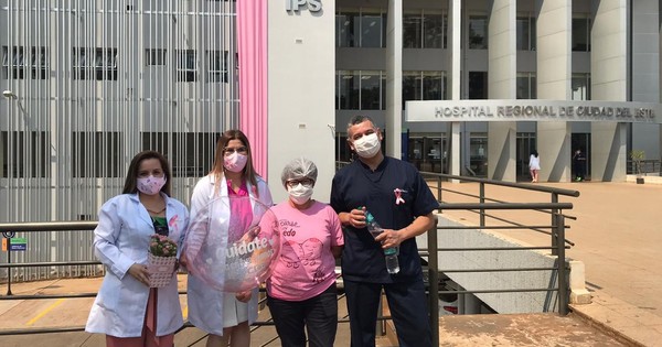 La Nación / Octubre Rosa: IPS de Ciudad del Este dispone finalmente de un mamógrafo