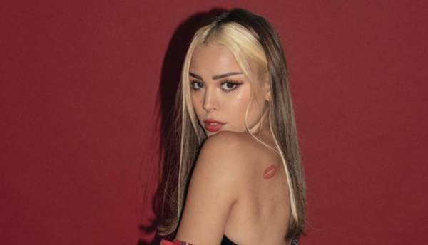 HOY / Danna Paola se une a la fiebre del reencuentro de RBD