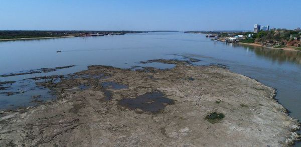 Río Paraguay comenzaría a subir su nivel recién en enero o febrero del año que viene - ADN Paraguayo