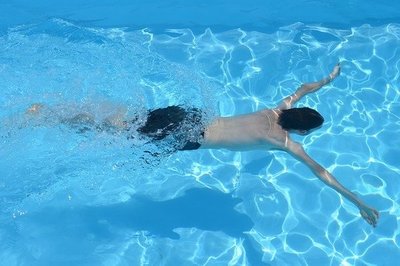 COVID-19: ¿nadar o no nadar en verano? El peligro no está en el agua