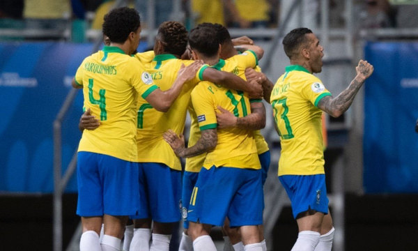 Brasil puede alinear frente a Perú a tridente con Neymar, Éverton y Firmino » Ñanduti