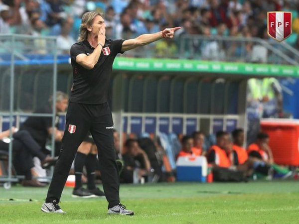 Gareca se resigna ante numerosas bajas para enfrentar a Paraguay