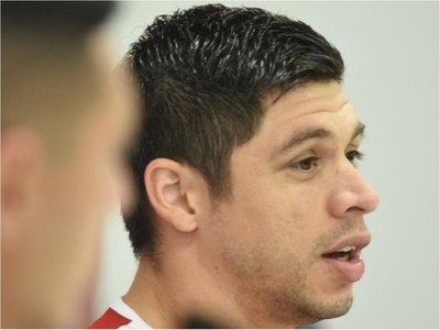 Rodrigo Rojas califica como entendible su ausencia en la lista de Berizzo