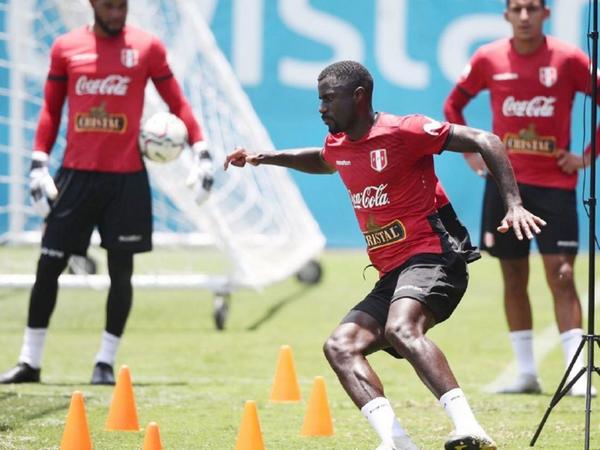 Perú viaja hoy a Asunción