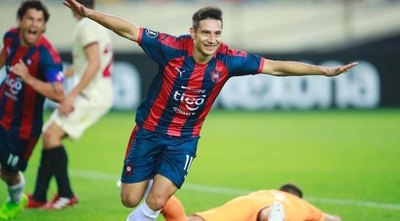 Crónica / ¿“Kure’ i Pasión” piko va a volar del Ciclón?