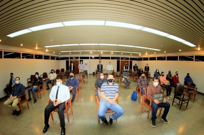 ANDE incorpora a plantel de funcionarios 80 nuevos lectores y distribuidores de facturas