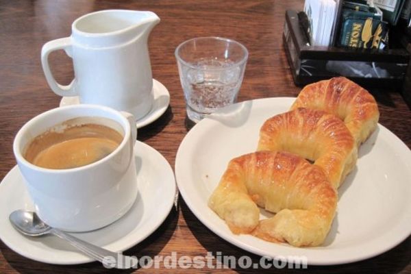 Para preparar en casa y disfrutar de una rica merienda te dejamos el paso a paso completo de las medialunas de manteca