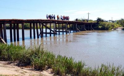 Encuentran cuerpo de uno de los dos jóvenes desaparecidos en el río Monday - ABC en el Este - ABC Color