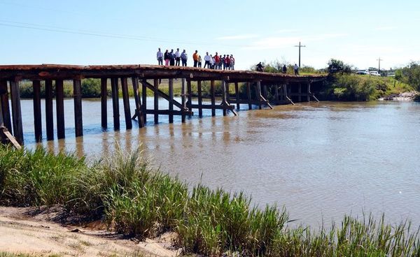 Encuentran cuerpo de uno de los dos jóvenes desaparecidos en el río Monday - ABC en el Este - ABC Color