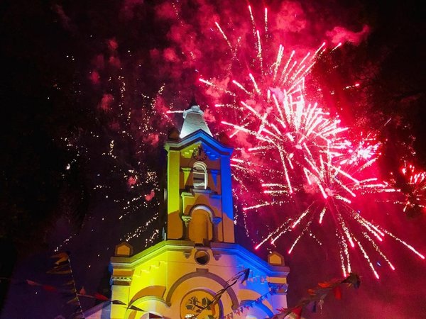 Católicos celebran hoy a la Virgen del Rosario