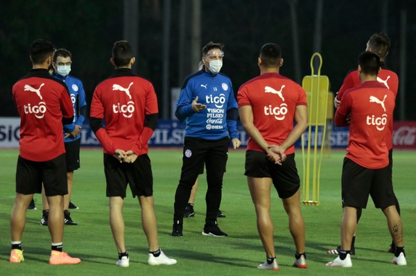 Eduardo Berizzo: “A desarrollar nuestro plan de partido”