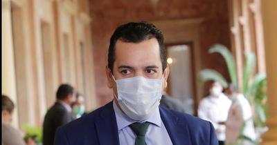 Procesan a Rodolfo Friedmann y embargan sus bienes
