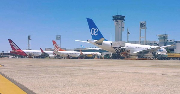 La Nación / Reapertura de aeropuertos demandan líneas aéreas internacionales