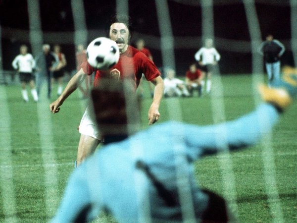 Antonin Panenka, grave en UCI por coronavirus