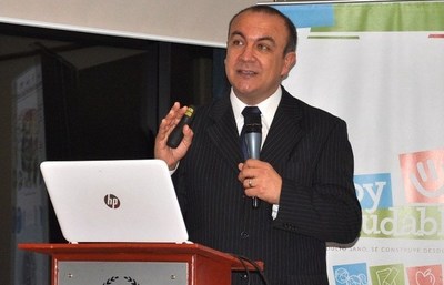 En MEC dicen que hay que ajustarse al modo virtual de clases - ADN Paraguayo