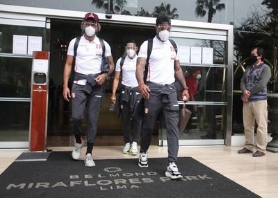 Perú emprende vuelo hacia Asunción - Fútbol - ABC Color