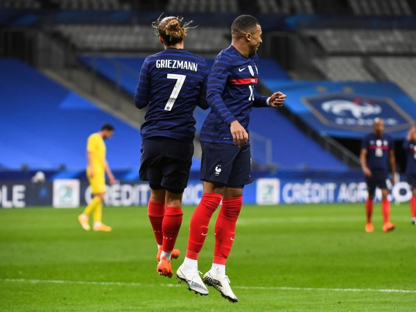 Francia se entrena ante una Ucrania muy disminuida por el covid-19