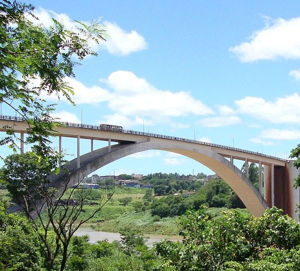Puente de la Amistad reabrirá el día 15 de octubre, según medios brasileños