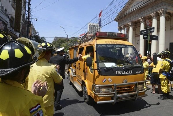Campaña 'Paraguayo como Vos Solidario' se suma para colaborar con Bomberos Voluntarios