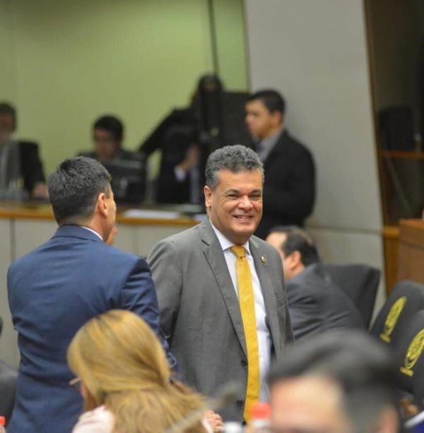 AUDIO: Diputado Acevedo pide al presidente Mario Abdo que retire los militares de la frontera