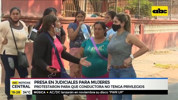 Conductora ebria, presa en judiciales para mujeres - ABC Noticias - ABC Color