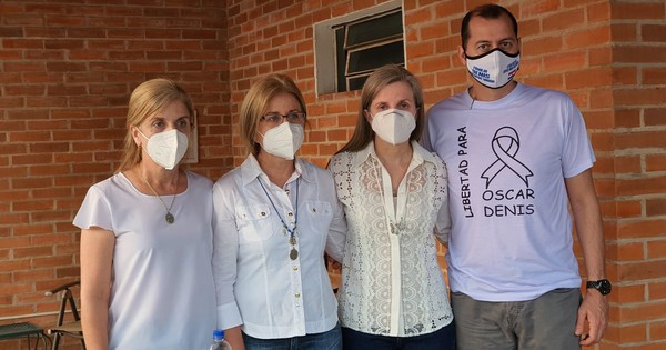 La Nación / Familia Denis reitera pedido de comunicación y libertad para secuestrados
