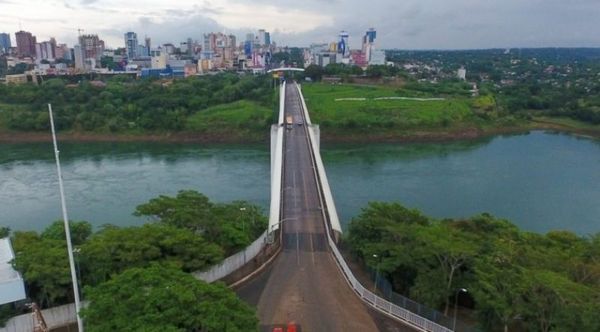Reapertura del Puente de la Amistad se daría el 15 de octubre con visita de Abdo y Bolsonaro