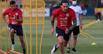 Último entrenamiento previo al choque ante Perú