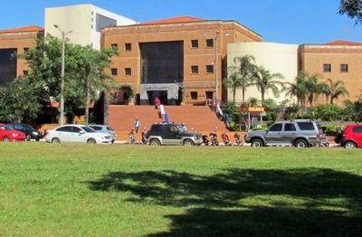 Tribunales y juzgados trabajarían también los sábados